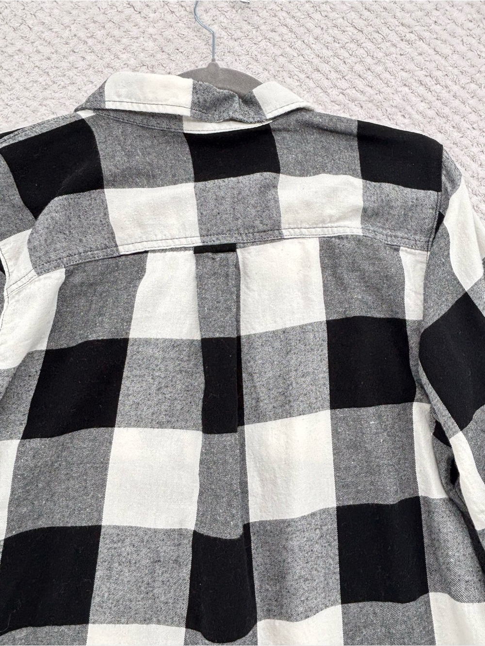 Old Navy Women’s Classic Flannel White and Black Buffalo Check in Size XL - Picture 15 of 16
